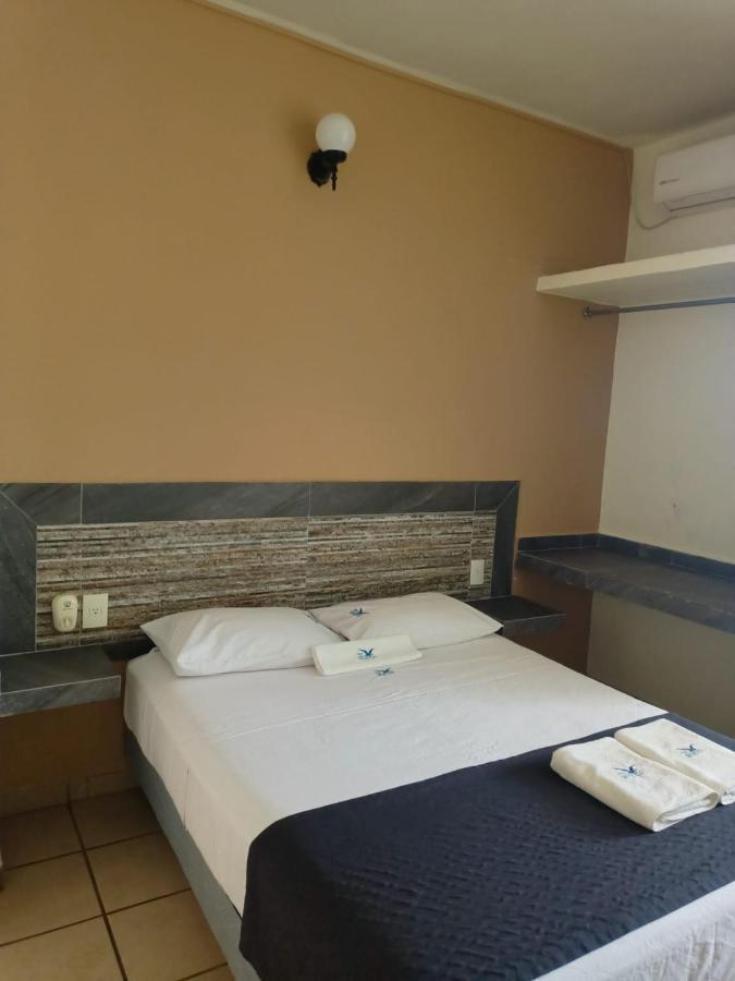 Hotel Albatros Пеньита-де-Хальтемба Экстерьер фото