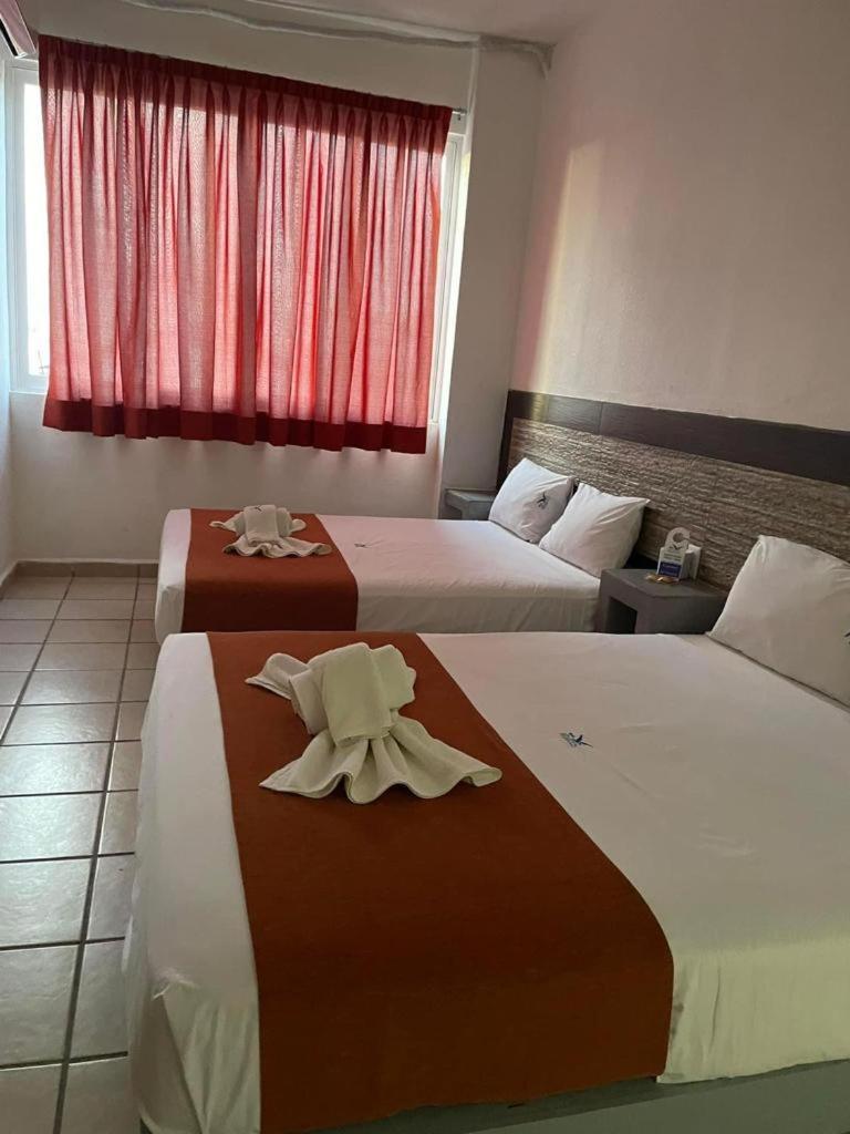 Hotel Albatros Пеньита-де-Хальтемба Экстерьер фото